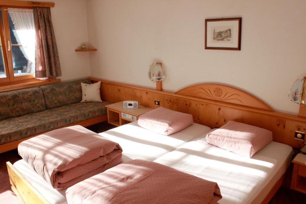 Hotel Soliva Sedrun Cameră foto